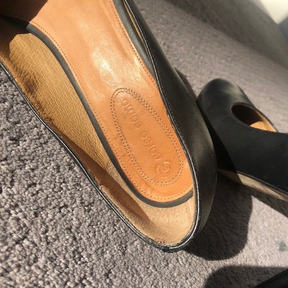 Beautiful pair of Corso Como black leather pumps. - Picture 2 of 3
